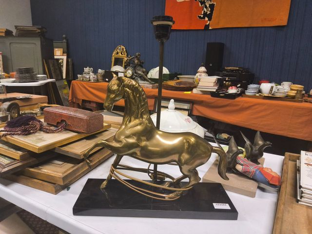 Lampe « cheval » en laiton année 70