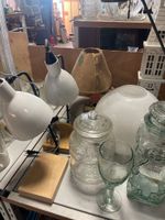 Lot de verreries, vases, soliflore, bougeoirs, opaline et di… (photo 5)