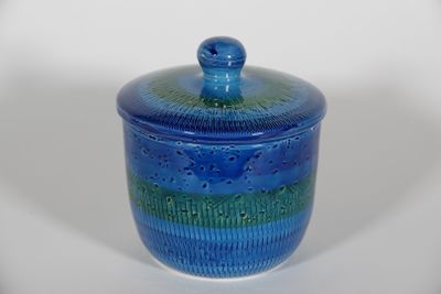 POT COUVERT en céramique émaillée bleu nuancé vert à décor g…