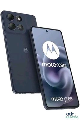 Le Motorola Moto G9 est un smartphone équipé d'un double appareil photo arrière et d'un double appareil photo arrière