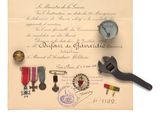 une feuille de papier sur laquelle figurent tout un tas d'éléments