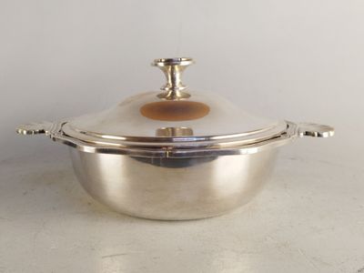 Christofle, légumier couvert en métal argenté H. - Photo 1