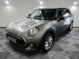 une Mini Cooper argentée, Cooper, Cooper, Cooper, Cooper, Cooper, Cooper, Cooper, Cooper, Cooper, Cooper, Cooper, Cooper, Cooper, Cooper, Cooper, Cooper, Cooper