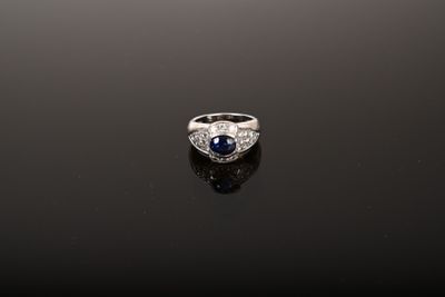 Bague en Or Blanc 750/1000 avec Saphir - Élégance et Raffinement