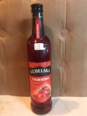 une bouteille de vin posée sur un comptoir