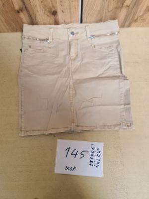 Lot de 100 jupes femme ? Tailles assorties du 34 au 44