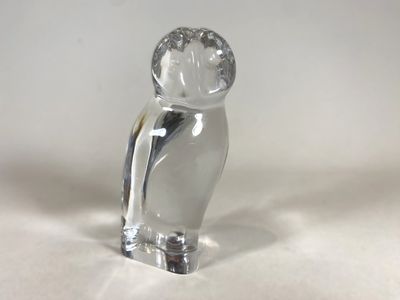 BACCARAT Chouette en cristal moulé pressé