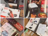 de nombreux types d'appareils électroménagers de cuisine sur la table