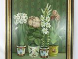 peinture représentant des fleurs et des plantes en pot posées sur une table devant un mur