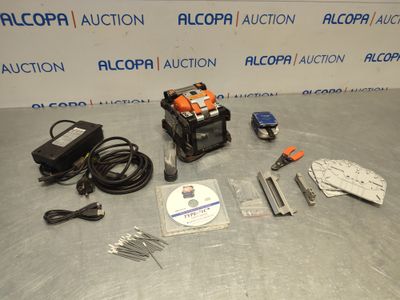 an image of a bunch of tools that are sitting on a table