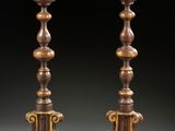 paire de chandeliers anciens en laiton