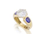 une bague en diamant et lapis-lazuli, signée Van Cleef