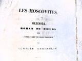 un vieux livre avec une illustration représentant le titre « Les Moscovites »