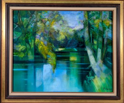 une peinture à l'huile représentant une rivière avec des arbres en arrière-plan