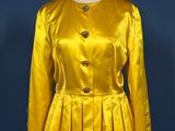 an image of a yellow jacket on a mannequin mannequin mannequin mannequin mannequin mannequin mannequin mannequin