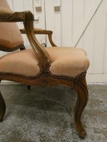 Paire de fauteuils en noyer, à dossiers plats - Epoque Louis… (photo 4)