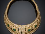 un collier à maillons en émeraudes et diamants