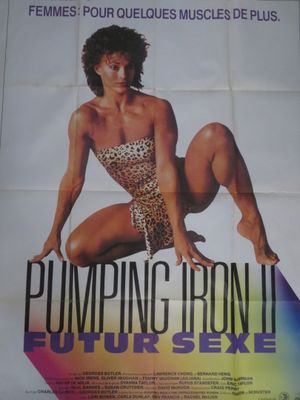 affiche de cinéma représentant une femme en maillot de bain à imprimé léopard, assise par terre