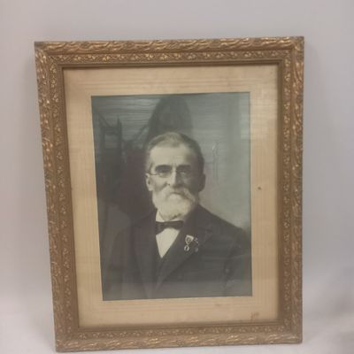 LALLIER. "Portrait d'homme médaillé", Photographie ancienne.