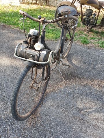 Vélo Solex 1948 type 48 numéro de série 207 666 vendu sans carte ...