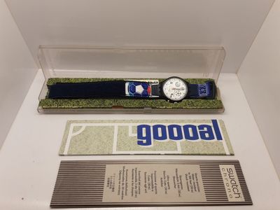 an image of a watch sitting on top of a display case