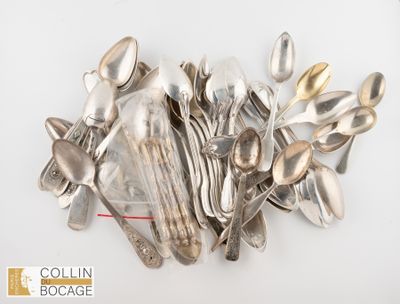 Un fort lot de cuillères à café en argent 950°/°° et 800°/°°… - Photo 1