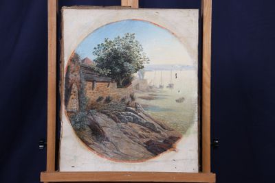 tableau sur chevalet représentant un village au bord d'une rivière