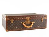 une photo d'une valise Louis Vuitton vintage