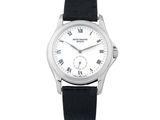 une photo d'une montre blanche avec des chiffres romains, montée sur un bracelet en cuir noir