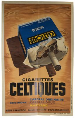 une photo d'une affiche publicitaire pour des cigarettes et des cigares posée sur une table en bois