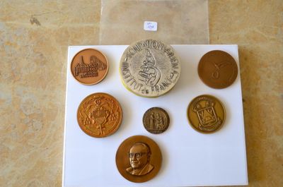 Un lot de 7 médailles, à rechercher
