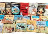 de nombreux livres pour enfants posés sur une table
