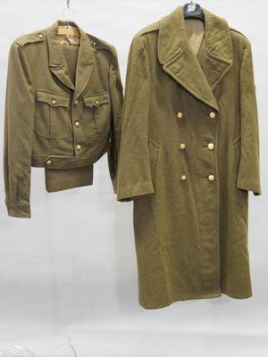 Ensemble blouson (T34) tamponné Basset Pigeas et pantalon (T… - Photo 1