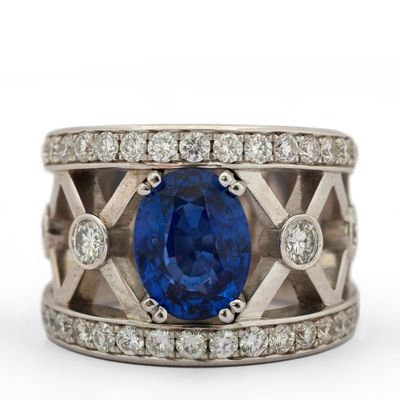 Bague en or blanc 18 carats sertie d'un saphir de +/-3.