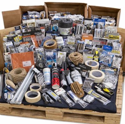 Palette de 220 articles de bricolage, neufs. Poids : 150 kg, localisat - Photo 1