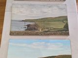 trois photos d'une table sur laquelle est posé un tableau représentant un bateau