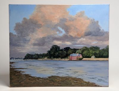 un tableau représentant une grange au bord d'un lac