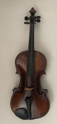 1 / Q5 / Violon allemand fait vers 1900 portant une ma…