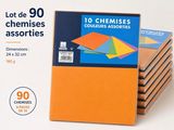 une pile de cartes de couleur orange empilées les unes sur les autres