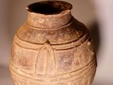 a vase that is sitting on a table
