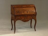 Bureau dos d'âne en bois de placage à décor marqueté toutes … (photo 2)