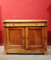 Buffet rustique en merisier ouvrant à deux portes et un gran…