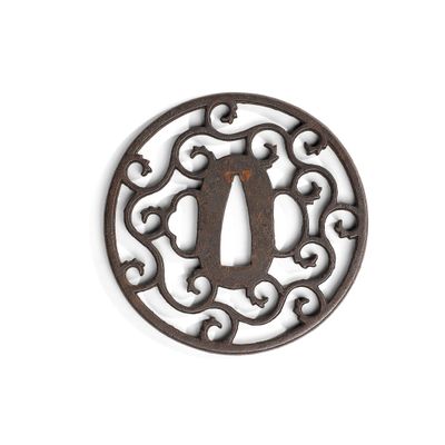 JAPAN - Large iron Tsuba maru gata, Edo period, with open