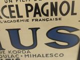 a picture of a sign that is on the wall