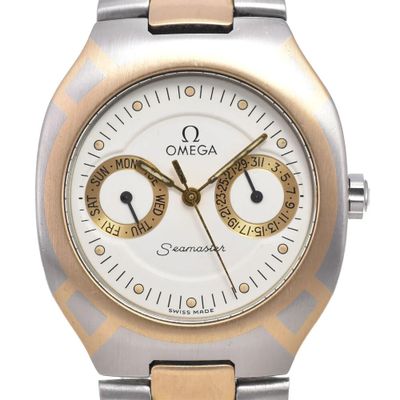 une image d'un gros plan d'une montre-bracelet sur un fond blanc