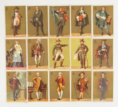 de nombreuses photos d'hommes vêtus de costumes d'époque