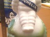 une figurine représentant un Michel Michel Michel Michel Michel Michel Michel Michel Michel Michel Michel Michel Michel Michel Michel Michel Michel Michel Michel Michel Michel Michel Michel Michel Michel Michel