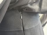 a close up of a person ' s pants with a zipper