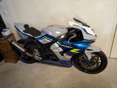 Motocyclette HONDA type CBR 1000 - Photo 1