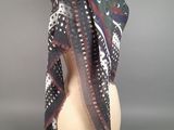 an image of a woman ' s scarf on a mannequin head